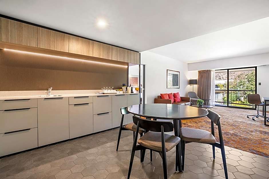 Crowne Plaza Alice Springs Lasseters By IHG
