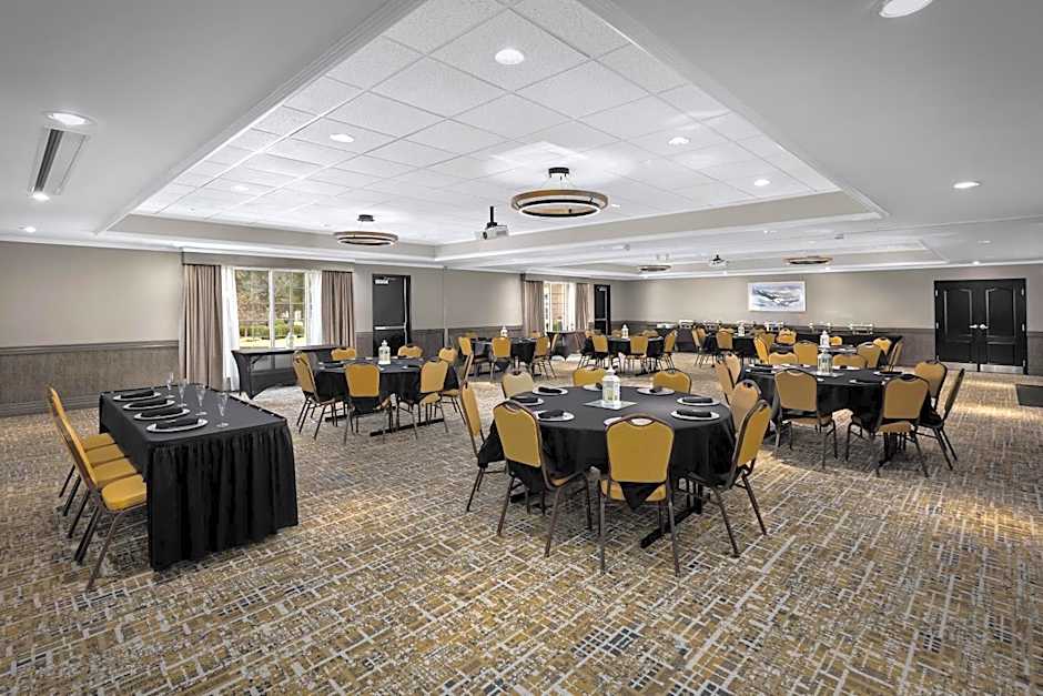 Homewood Suites by Hilton @ The Waterfront