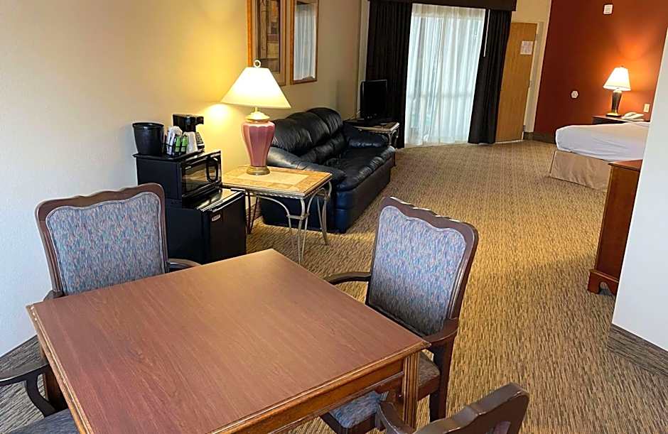 Crossroads Hotel & Event Center