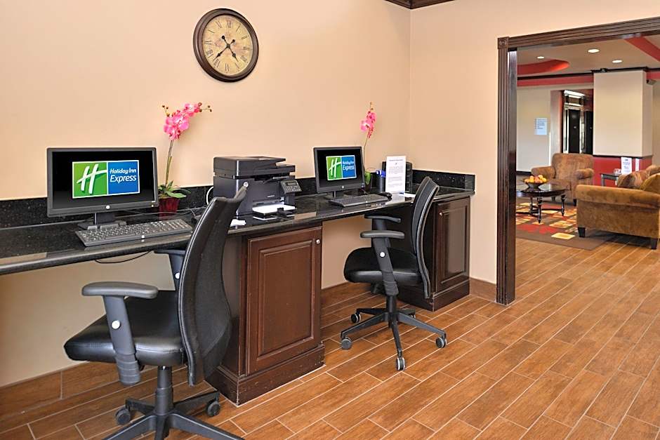 Holiday Inn Express Hotel & Suites Sherman Highway 75 By IHG