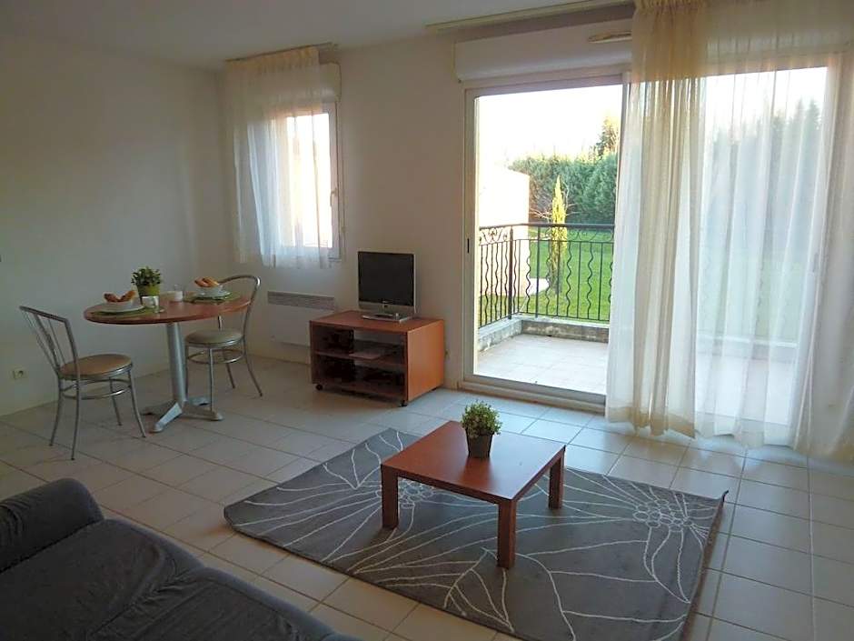 Appart'City AIX EN PROVENCE FUVEAU