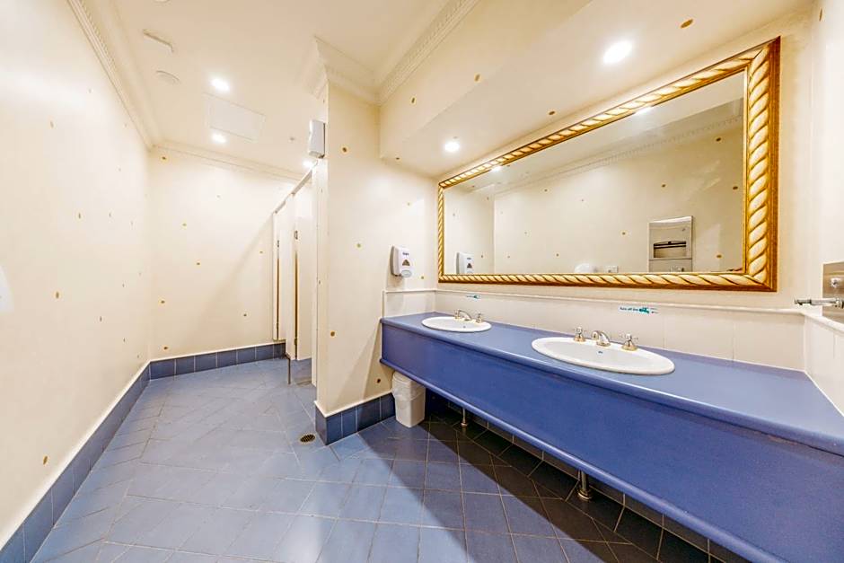 Maze Backpackers - Gold Coast