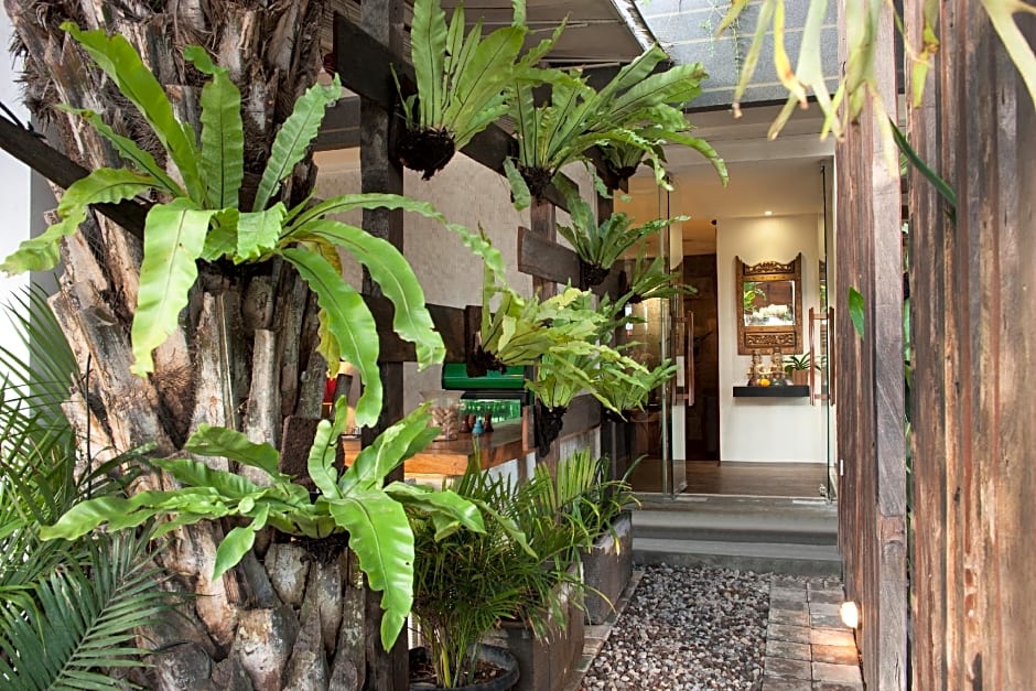 Grandmas Plus Hotel Legian