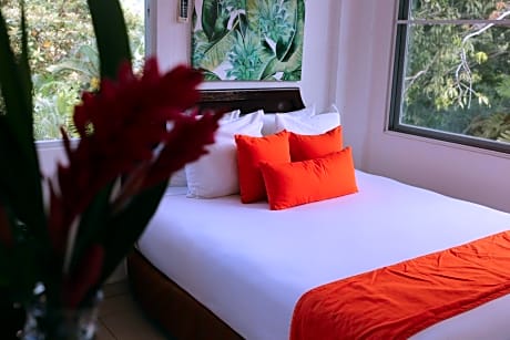 Albrook Inn
