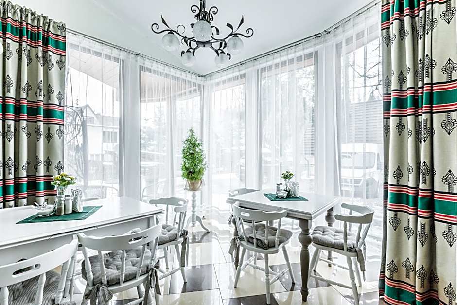 Willa Biały Domek - 600m Krupówki