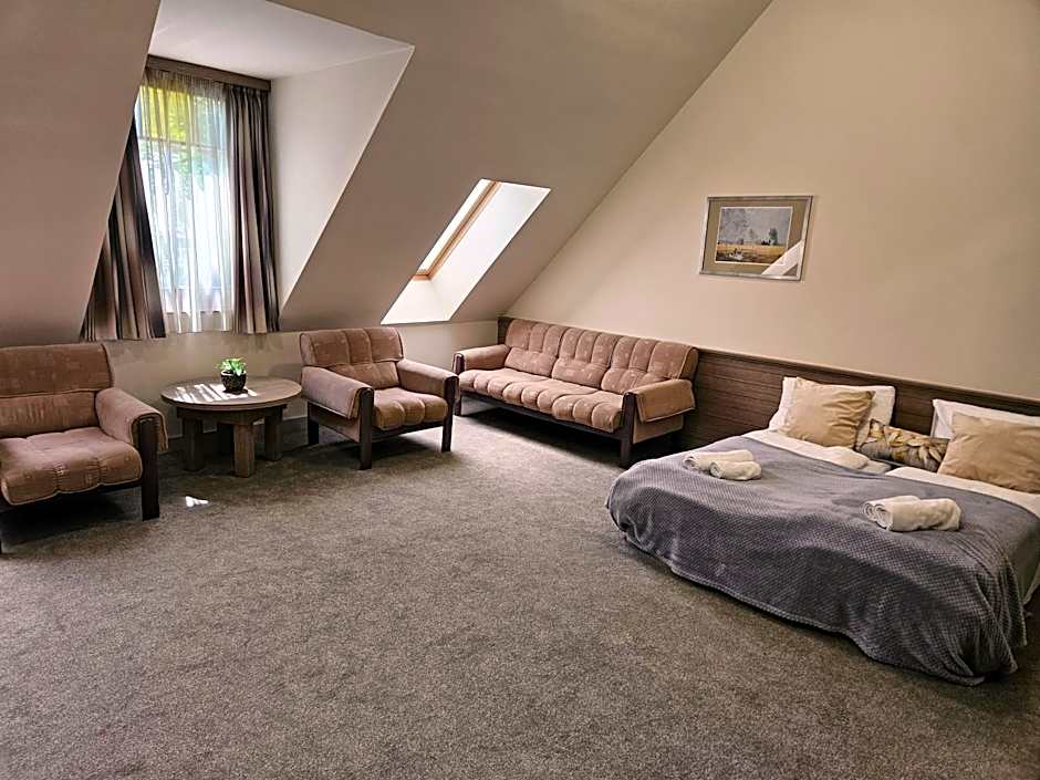 Hotel Három Gúnár