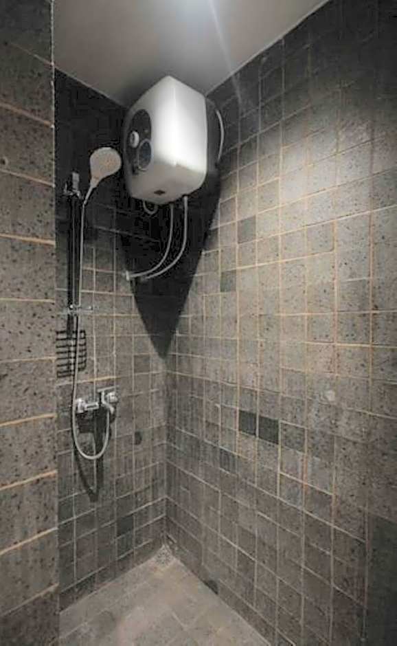 Semalam at Sun Yat Sen - SELF CHECK IN