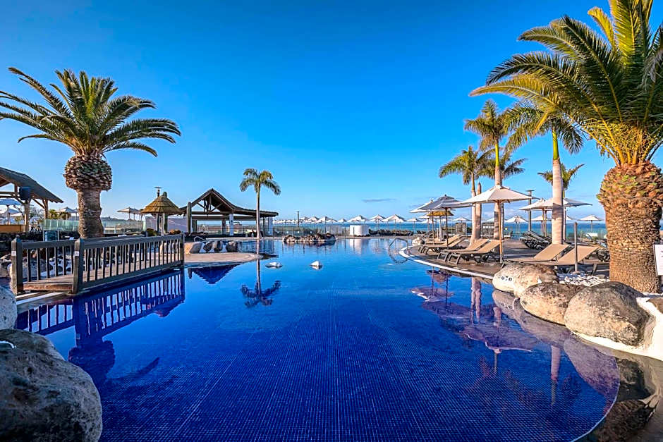 Barceló Santiago Hotel