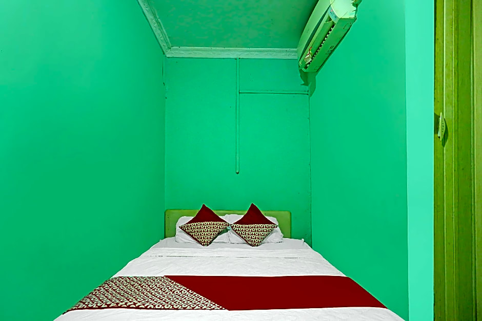 OYO 92496 Faraas Homestay Syariah