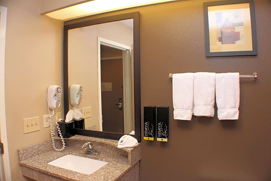 Best Western Inn & Suites
