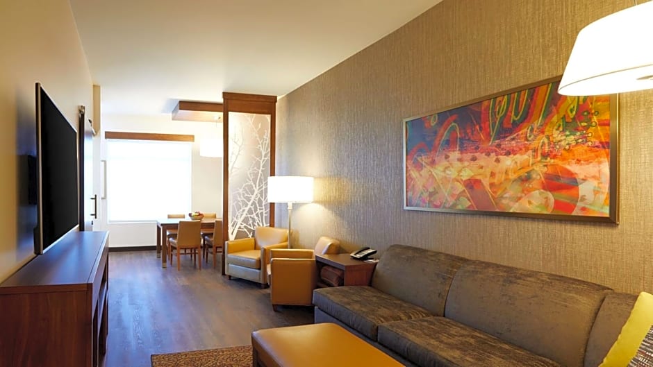 Hyatt Place Las Vegas at Silverton Village