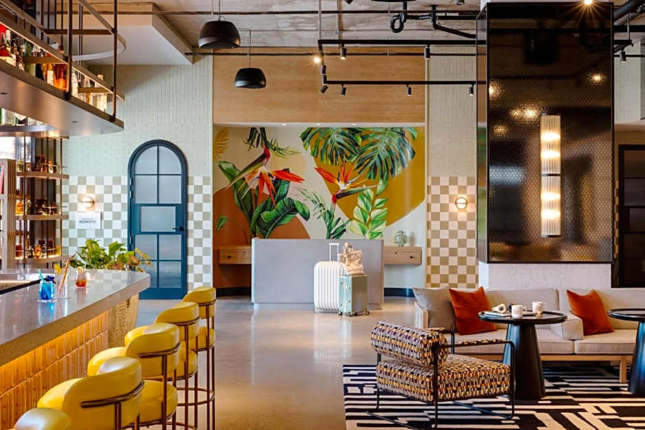 Moxy St. Petersburg Downtown