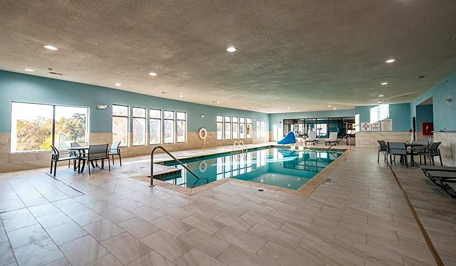 Holiday Inn Express Hotel and Suites Saint Robert By IHG