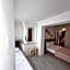 Tepe Hotel