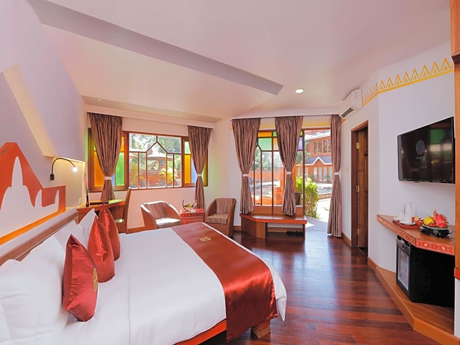 Ananta Bagan Hotel