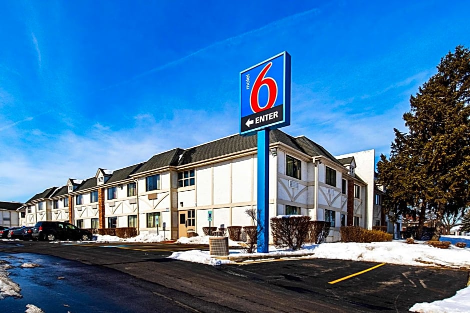 Motel 6-Palatine, IL - Chicago Northwest