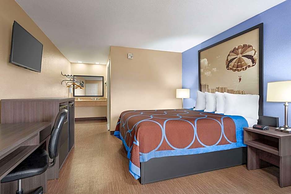 Super 8 by Wyndham Foley