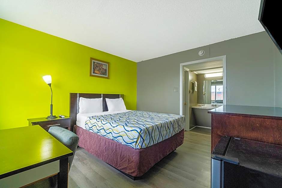 Lamplighter Inn By OYO Independence