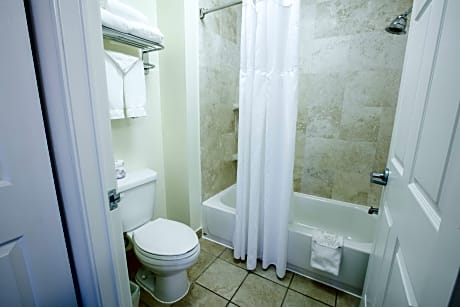 Suite Two Queen Beds Non Smoking