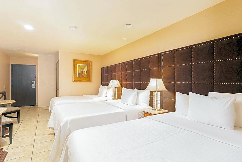 Baja Inn Suites