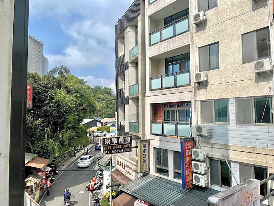 Ming Hu B&B