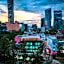 L103 New studio Apt AC Rooftop Panoramic views