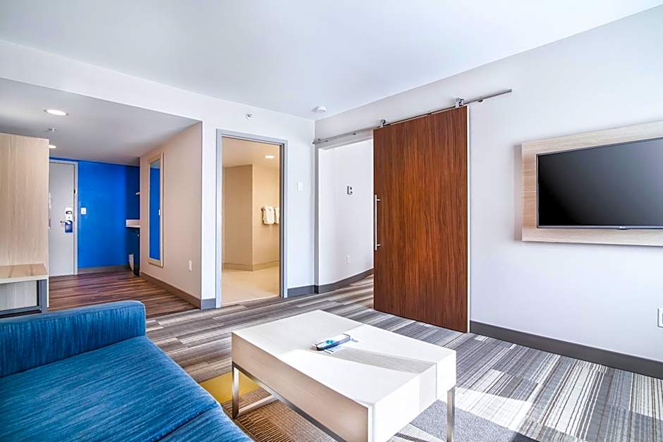 Holiday Inn Express-Langley By IHG