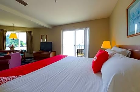 King Suite with Jetted Tub with Balcony