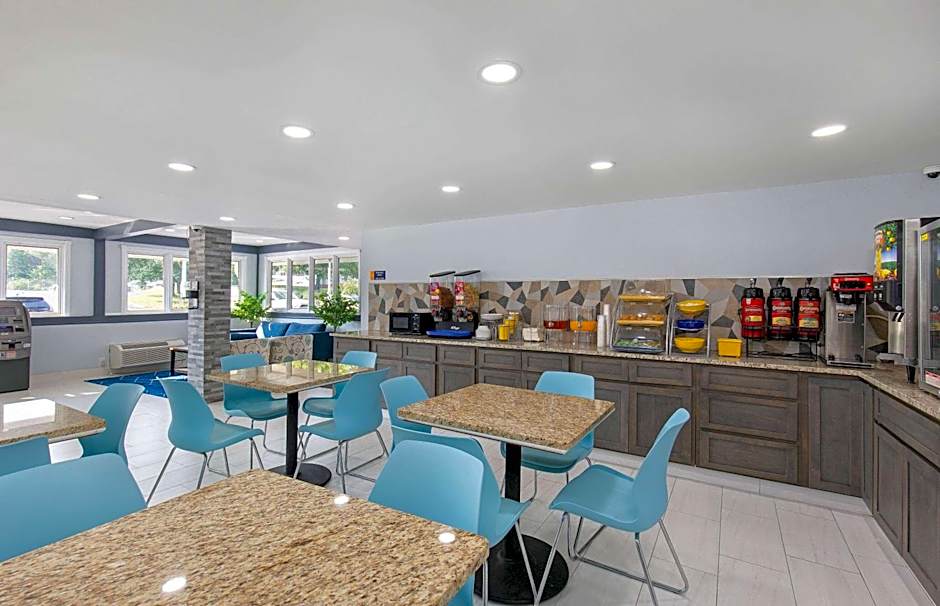 Days Inn by Wyndham Knoxville North