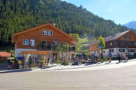 Grüner Hut - DEIN BERGHOTEL