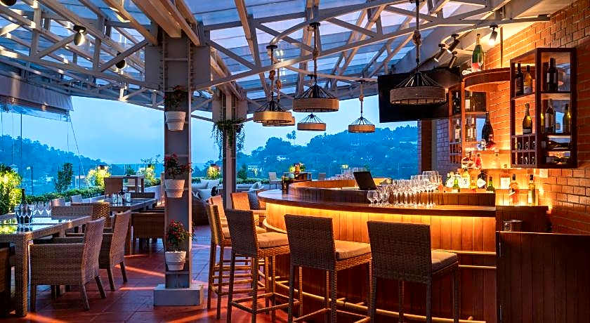 Grand Serendib Hotel