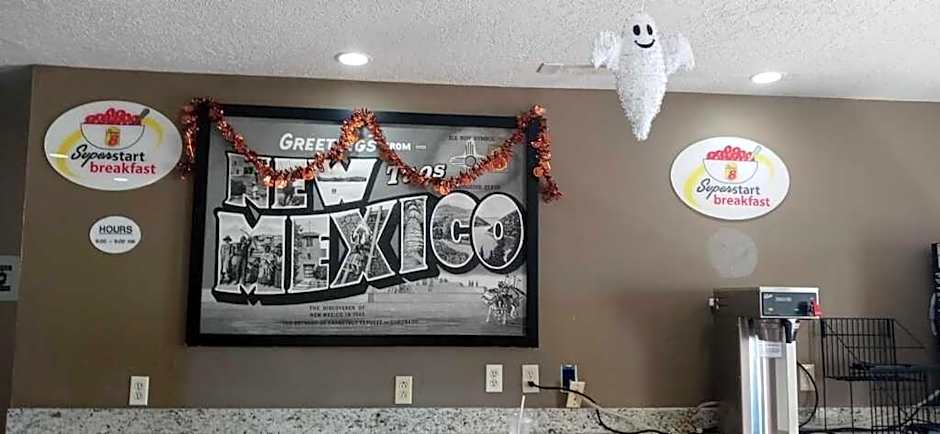 Super 8 by Wyndham Taos