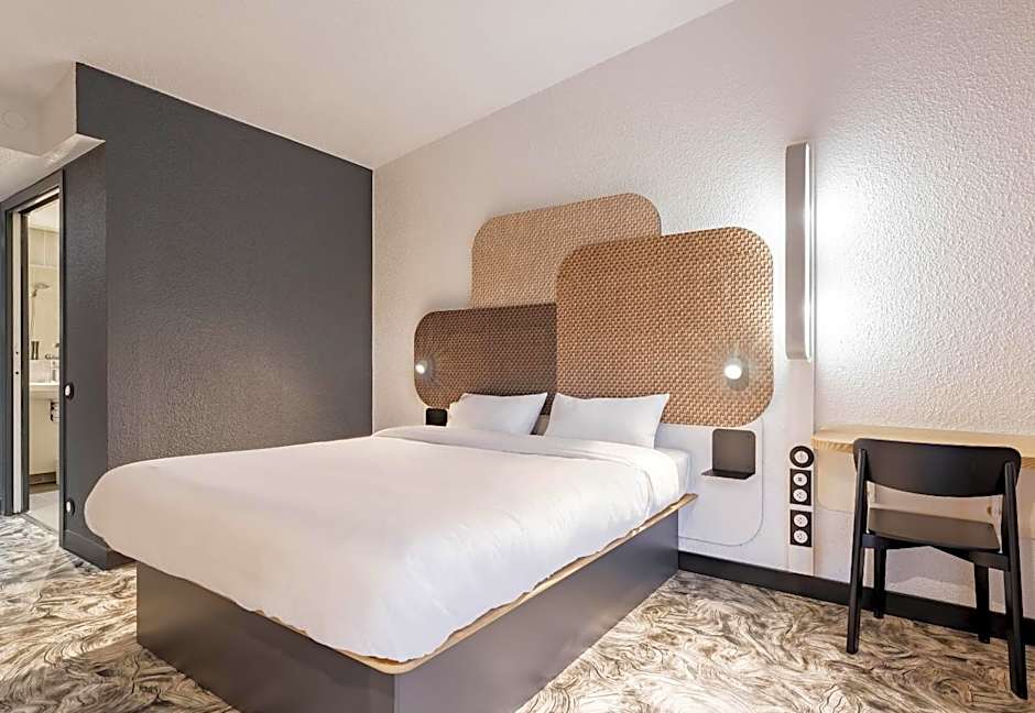 B&B HOTEL Valenciennes Sud
