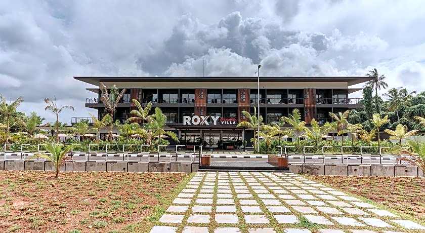 Roxy Sematan Villa & Townhouse