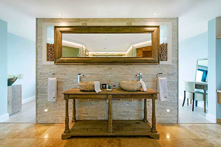 Tinwood Estate Vineyard Lodges