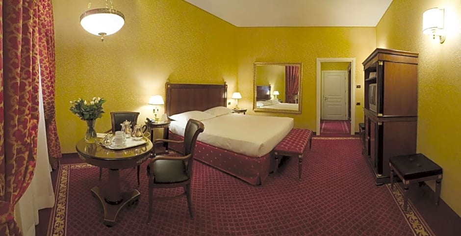 Hotel Maxim