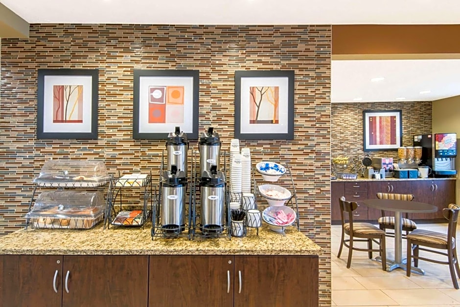 Microtel Inn and Suites North Canton