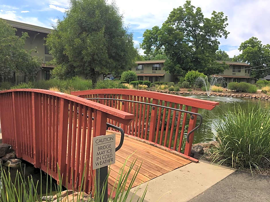 Gaia Hotel & Spa Redding, an Ascend Collection Hotel