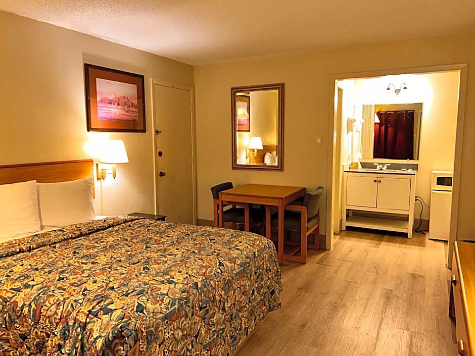 River Forest Inn