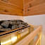 LAKE TOYA Great view log cabin