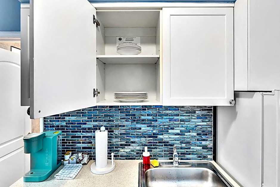 Walkabout 8 Tower Suite with Panoramic Ocean Views