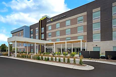 Home2 Suites by Hilton Grand Rapids Airport