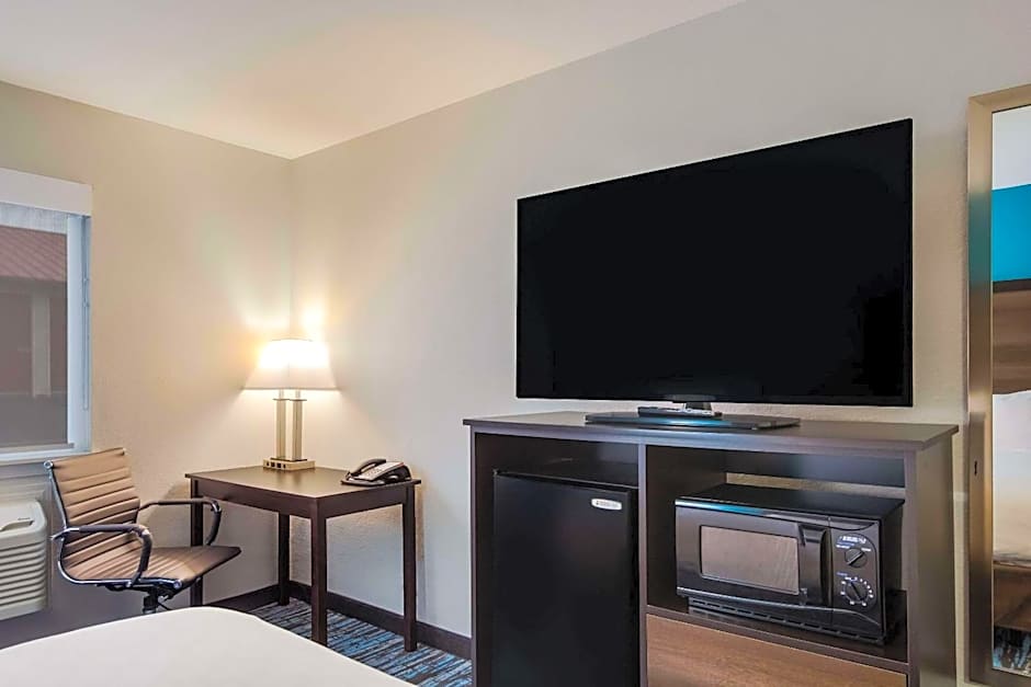 Clarion Pointe Harrodsburg-Danville
