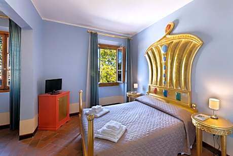 Comfort Double Room with Hills View