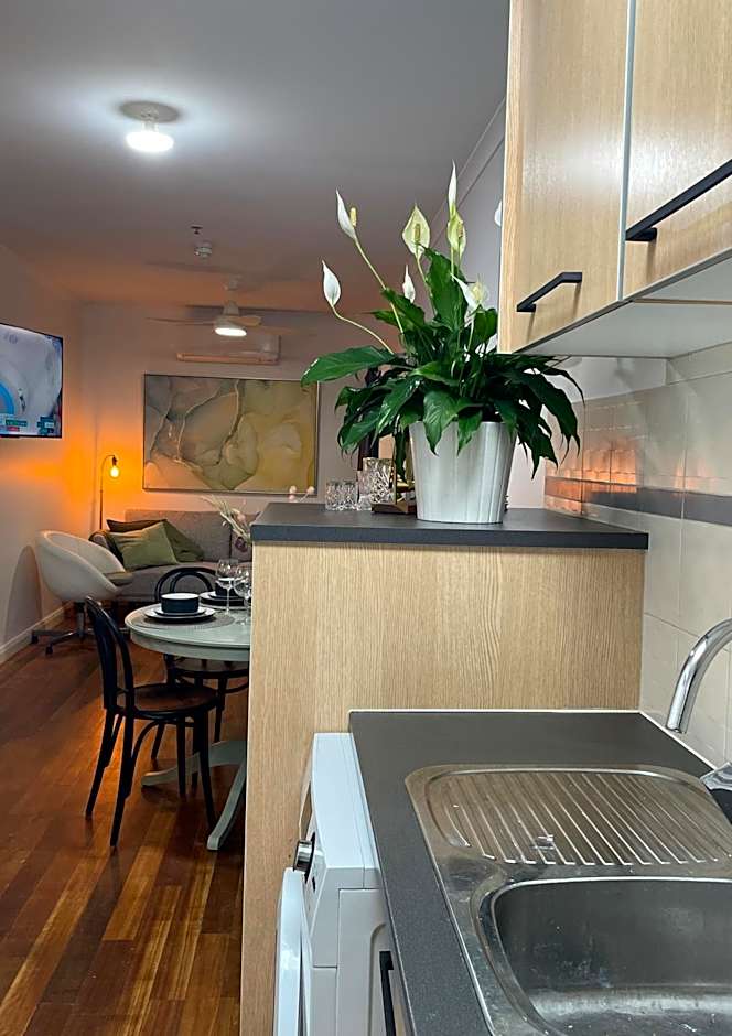 Compton Street Apartment