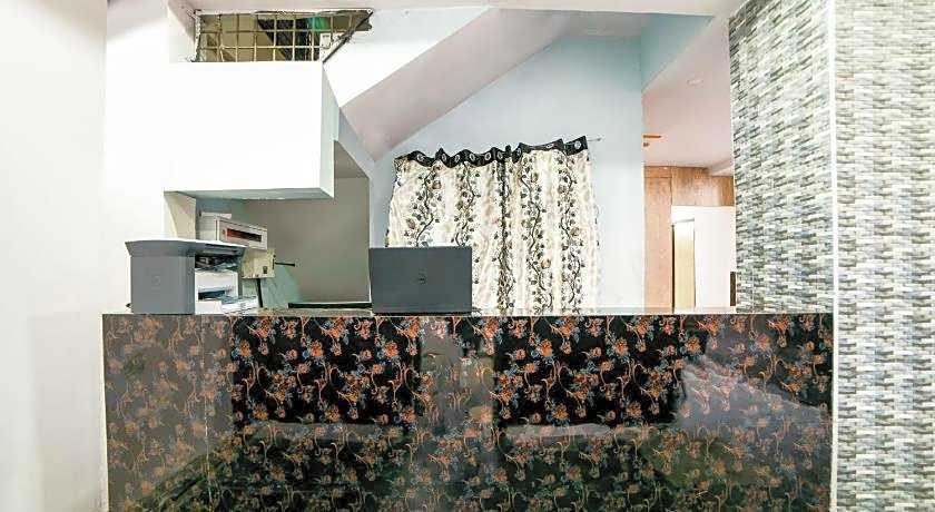 Lucky Hotels by OYO Rooms – Hyderabad, 