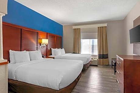 Queen Suite with Sofa Bed - Non-Smoking