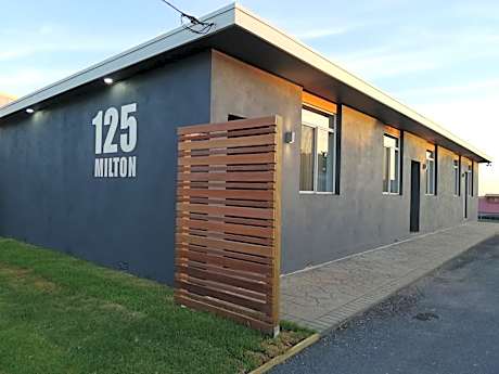 125 Milton