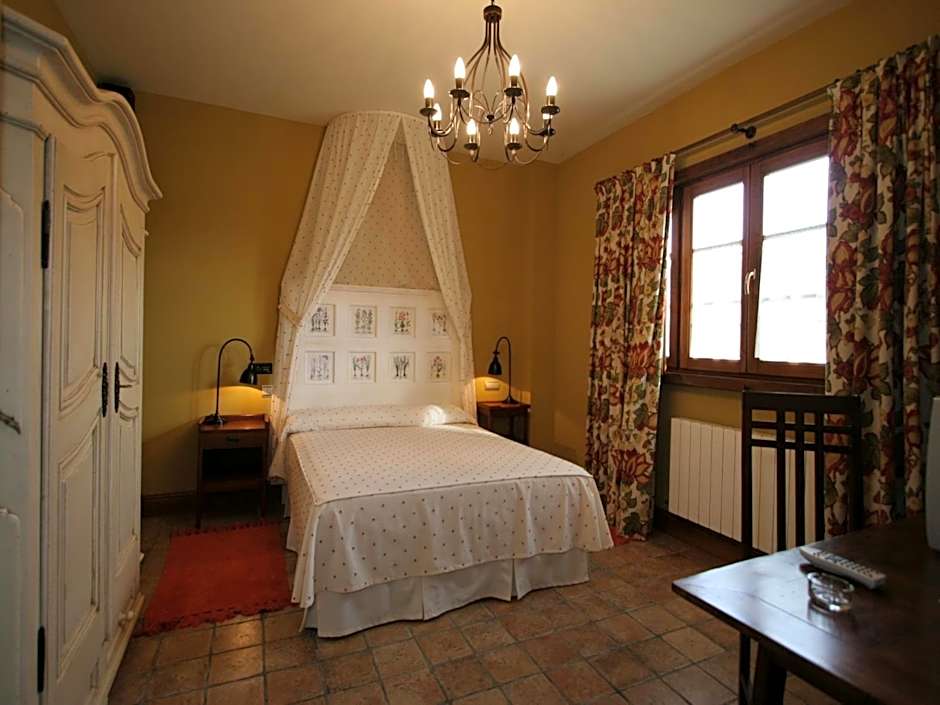 Hotel Posada La Robleda