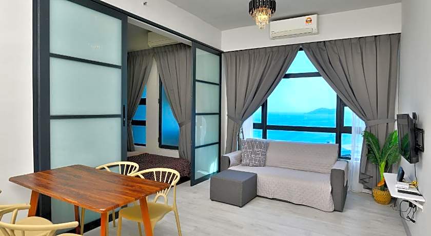 Seaview & Sunset view @Jesselton Quay by StayPlace
